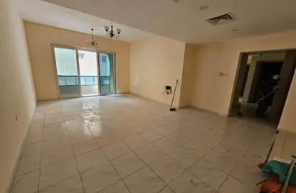 Apartment - 2 Bedrooms - 2 Bathrooms for rent in New Al Taawun Road - Al Taawun - Sharjah
