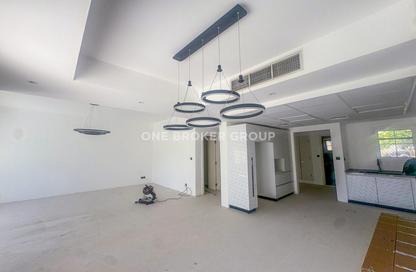 Townhouse - 3 Bedrooms - 4 Bathrooms for rent in Springs 11 - The Springs - Dubai