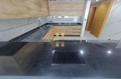 Villa - 4 Bedrooms - 5 Bathrooms for rent in District 7 - Jumeirah Park - Dubai