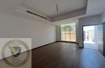 Villa - 4 Bedrooms - 6 Bathrooms for rent in Al Jazzat - Al Riqqa - Sharjah