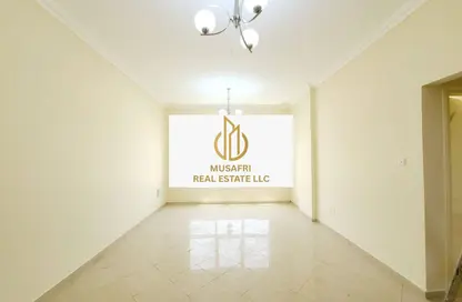 Apartment - 1 Bedroom - 2 Bathrooms for rent in Muwailih Building - Muwaileh - Sharjah