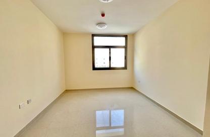 Apartment - 1 - 1 for rent in Fire Station Road - Muwaileh - Sharjah
