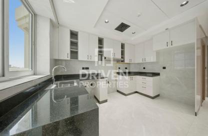 Apartment - 3 Bedrooms - 5 Bathrooms for rent in Arcadia Tower - District 14 - Jumeirah Village Circle - Dubai Apartment - 3 Bedrooms - 5 Bathrooms for rent in Arcadia Tower - District 14 - Jumeirah Village Circle - Dubai