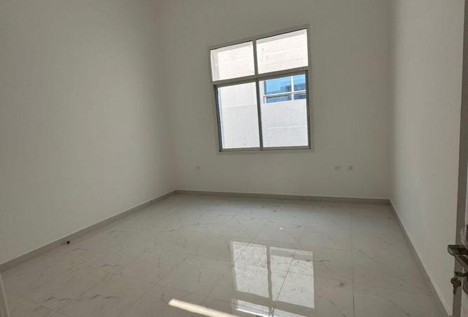 70270501 - Property Image 3