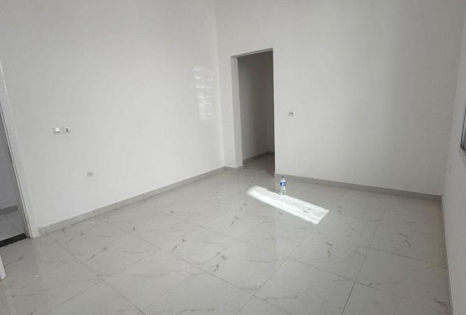 70270501 - Property Image 2