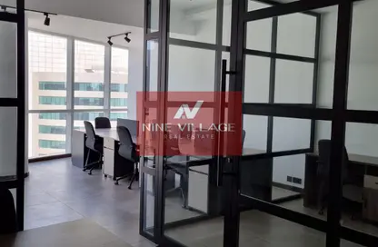 مكتب - 1 حمام للايجار في الخليج التجاري - دبي