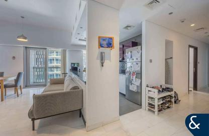 Apartment - 2 Bedrooms - 3 Bathrooms for sale in Cayan Tower - Dubai Marina - Dubai
