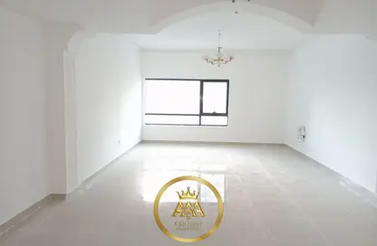 Apartment - 3 Bedrooms - 3 Bathrooms for rent in New Al Taawun Road - Al Taawun - Sharjah