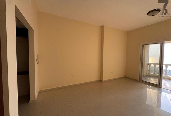 77379623 - Property Image 3