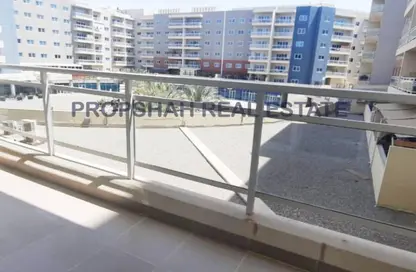 Apartment - 1 Bathroom for rent in Tower 21 - Al Reef Downtown - Al Reef - Abu Dhabi