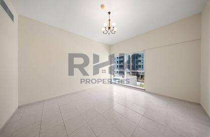 Apartment - 2 Bedrooms - 3 Bathrooms for rent in Cascades Tower - Dubai Marina - Dubai