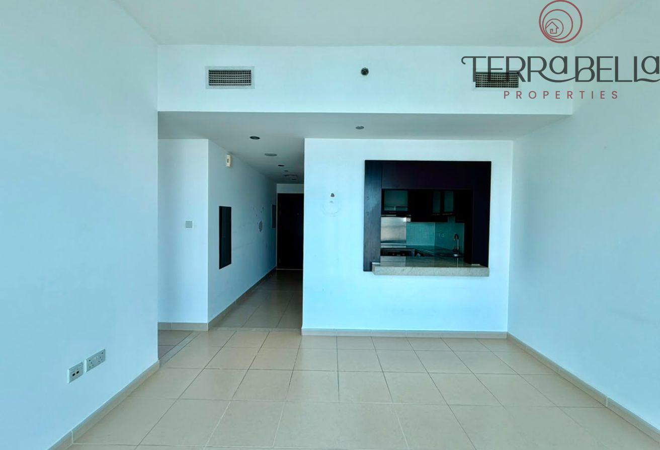 Well Maintained Studio | Chiller Free | Vacant photo 6