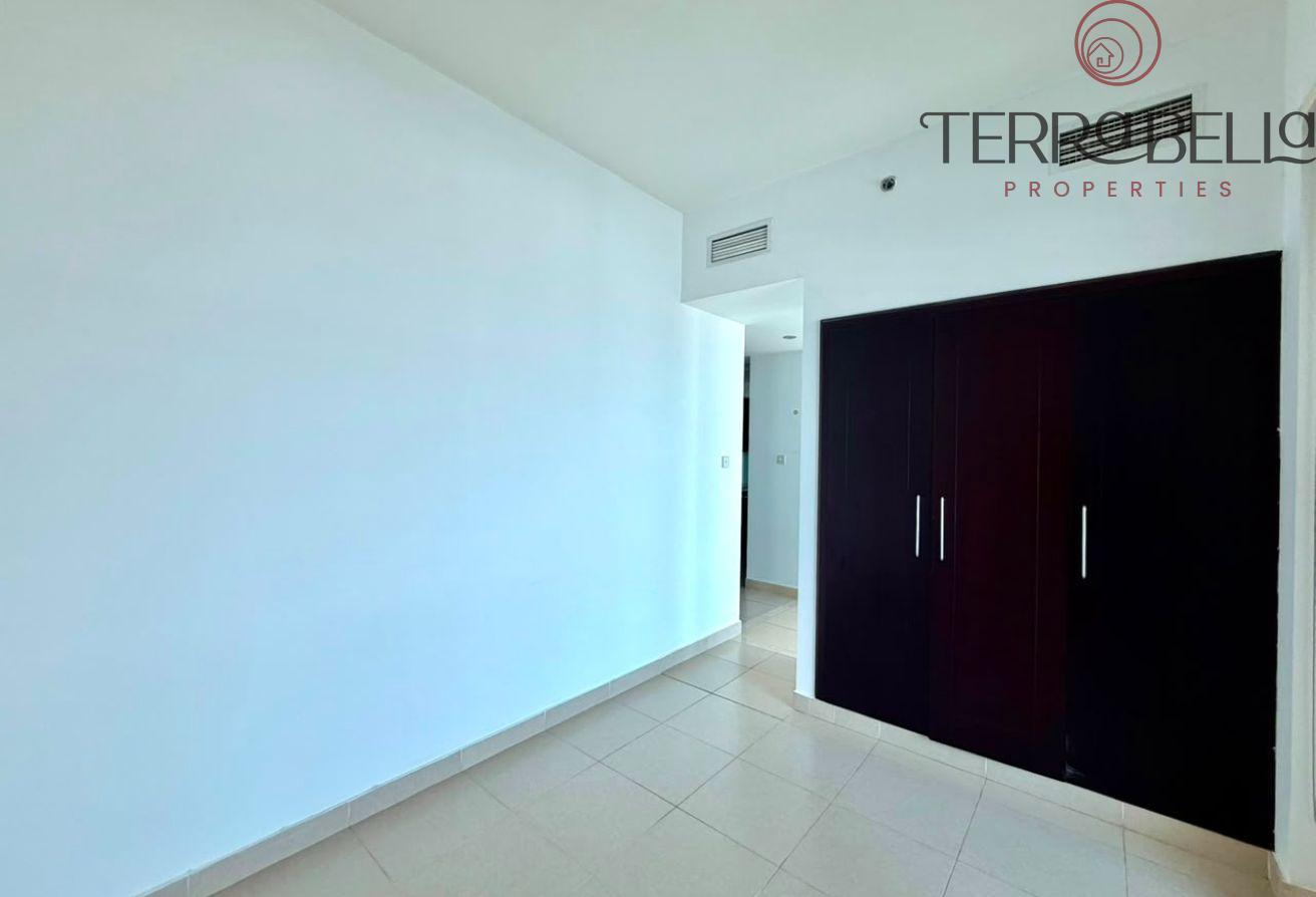Well Maintained Studio | Chiller Free | Vacant photo 11