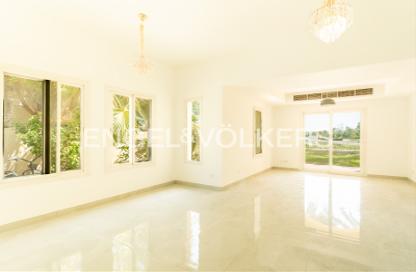 Villa - 3 Bedrooms - 3 Bathrooms for rent in Springs 8 - The Springs - Dubai