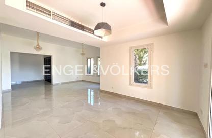 Villa - 3 Bedrooms - 3 Bathrooms for rent in Springs 8 - The Springs - Dubai