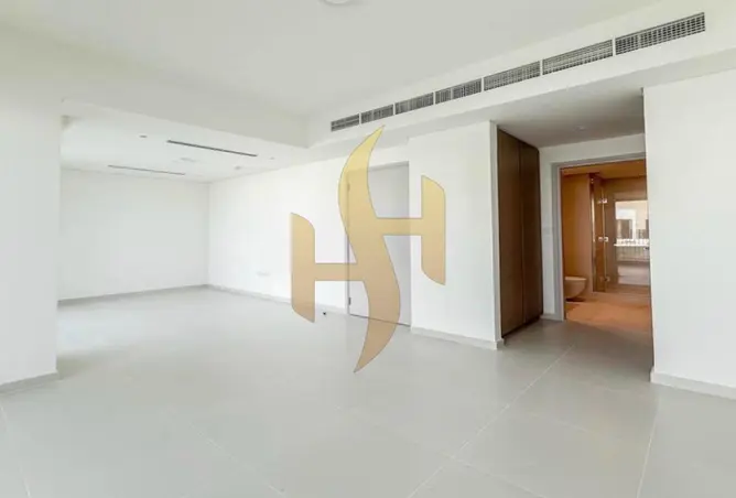 155527260 - Property Image 2