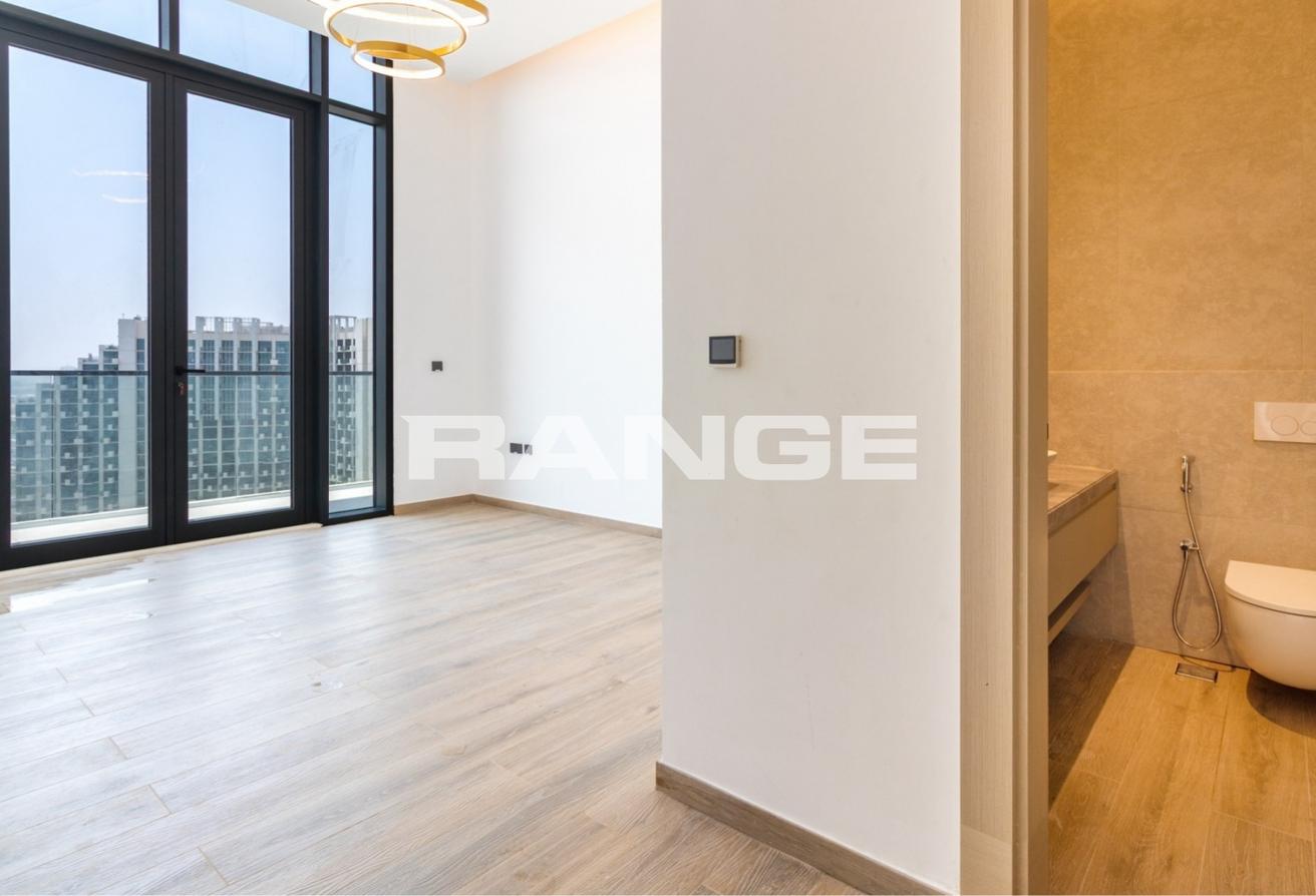 Ultra-Luxury 4-BR Penthouse | Skyline Views photo 23
