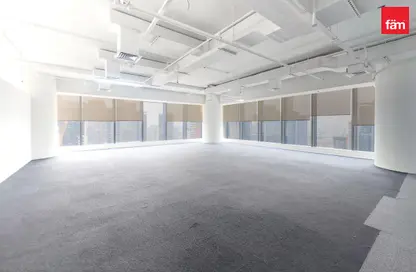 مكتب - استوديو - 4 حمامات للايجار في فيجن تاور - الخليج التجاري - دبي