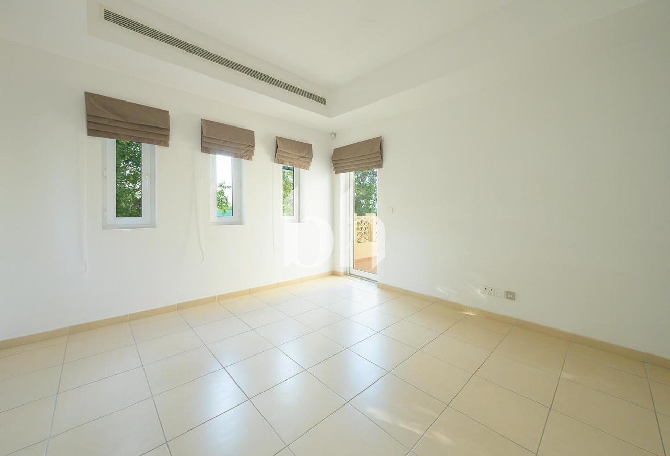 Single Row | Private And Mature Garden | Maids photo 20