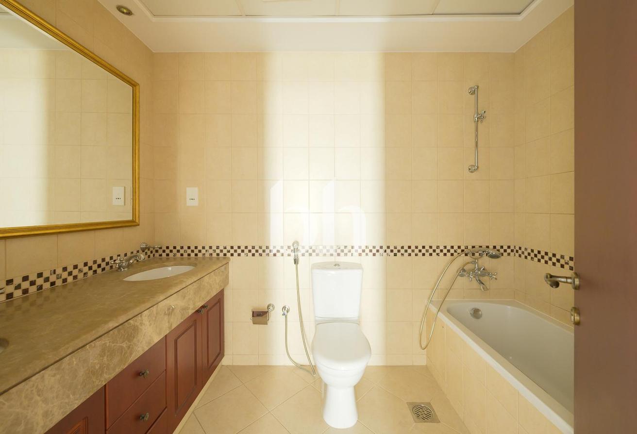 Single Row | Private And Mature Garden | Maids photo 15