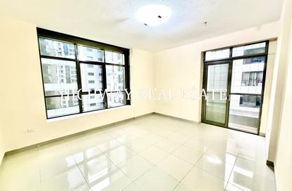 Apartment - 2 - 3 for rent in Sahara Tower 3 - Sahara Complex - Al Nahda - Sharjah