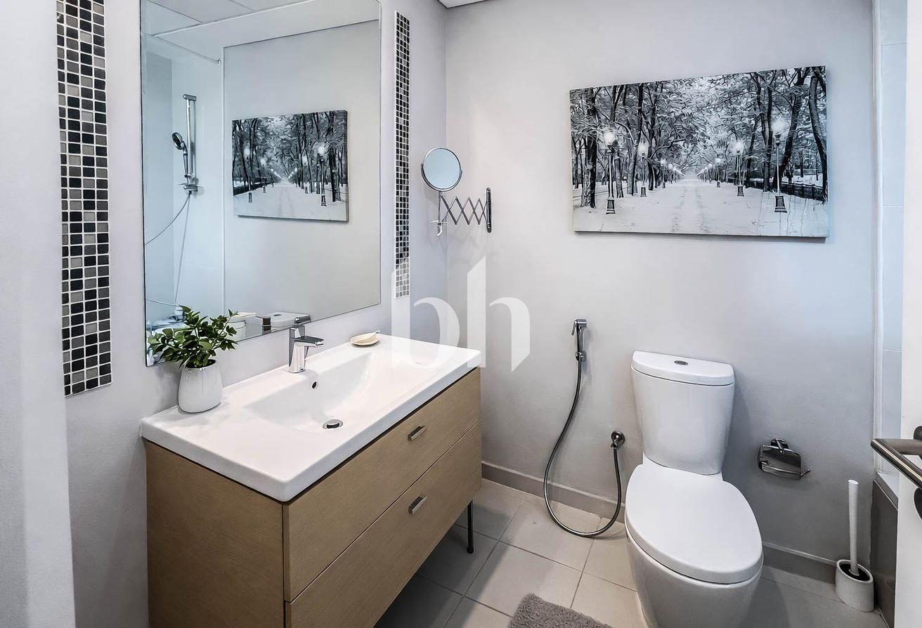 Luxurious Fully Furnished 1 Bed | 12 Cheques photo 7