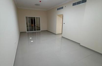 Apartment - 2 Bedrooms - 2 Bathrooms for rent in Al Jurf 3 - Al Jurf - Ajman Downtown - Ajman
