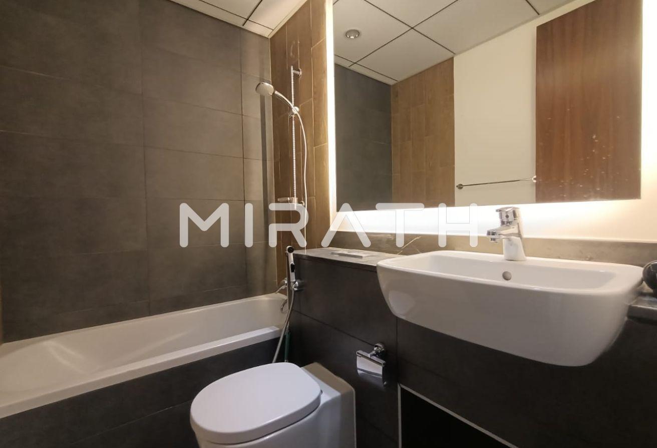 Shared Pool and Gym | Premium| Well Maintained photo 9
