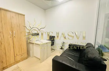 مكتب - غرفة نوم - 1 حمام للايجار في القصيص 2 - منطقة القصيص السكنية - القصيص - دبي