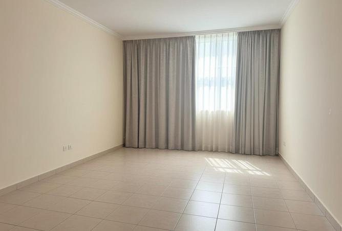 53180565 - Property Image 2