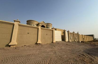 Villa - 4 Bedrooms - 5 Bathrooms for rent in Al Riffa - Ras Al Khaimah