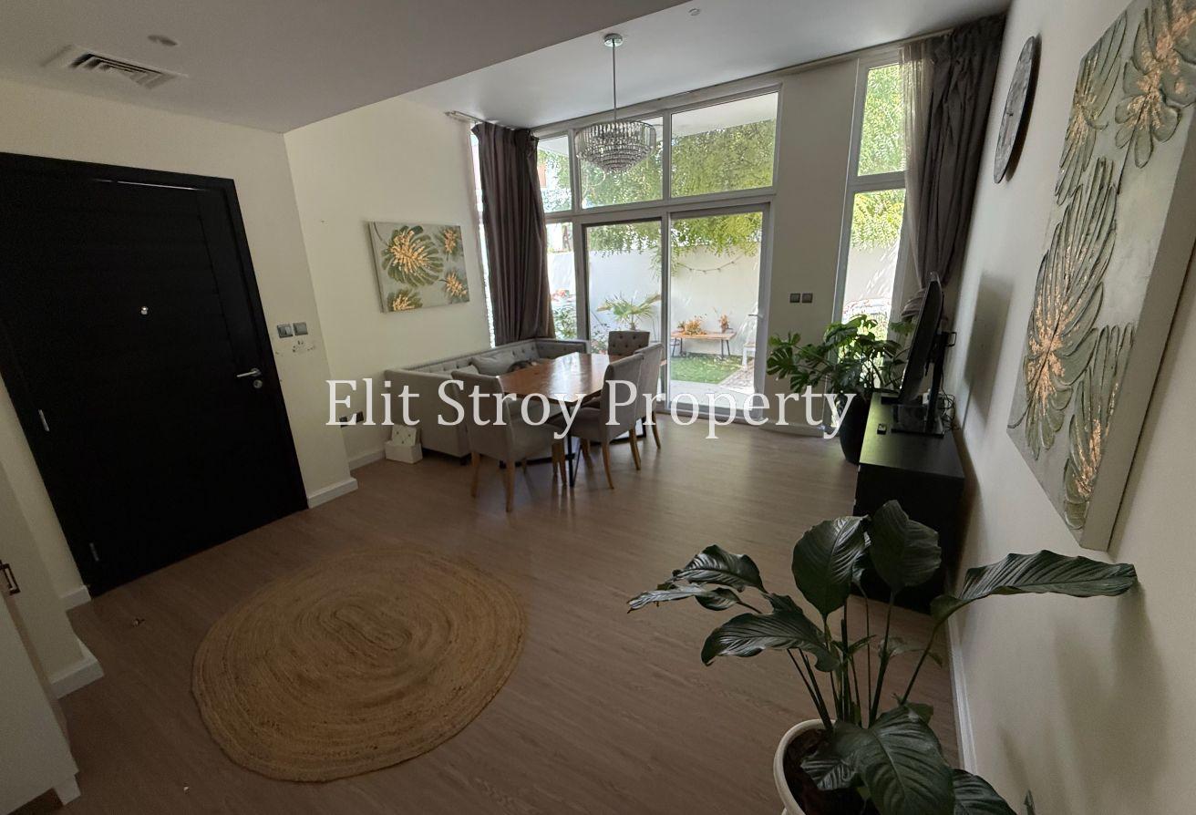 DAMAC HILLS | VACANT | UPGRADED photo 3