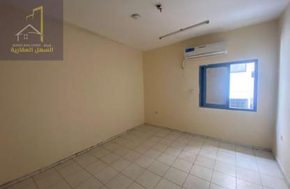 Apartment - 2 - 2 for rent in Zayd Bin Aslam Street - Abu shagara - Sharjah
