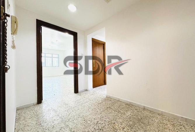 98692810 - Property Image 3