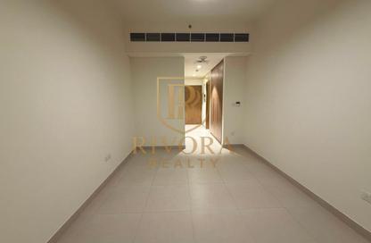 Apartment - Studio - 1 Bathroom for rent in Dar Al Hai Building - Al Souk Al Kabeer - Bur Dubai - Dubai Apartment - Studio - 1 Bathroom for rent in Dar Al Hai Building - Al Souk Al Kabeer - Bur Dubai - Dubai