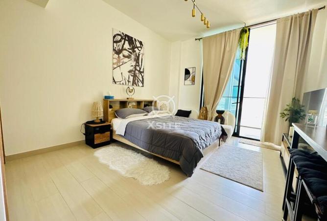 82801422 - Property Main Image