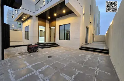 فيلا - 5 غرف نوم - 7 حمامات للايجار في الحليو 2 - الحليو - عجمان