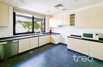 Townhouse - 3 - 5 for rent in Flora - Damac Hills - Dubai