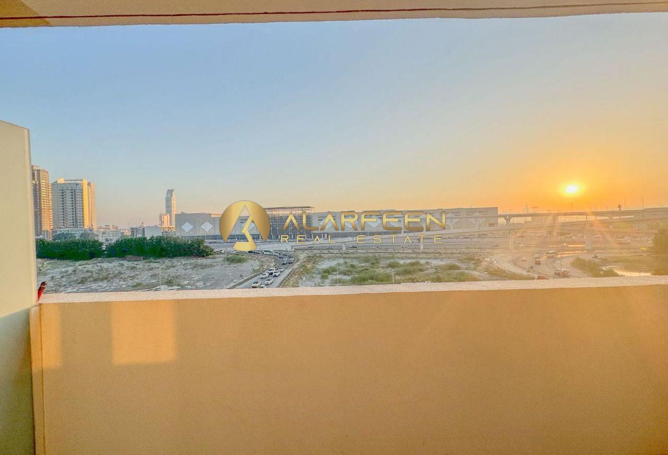 Fully Furnished | Higher Floor | Call Now photo 7