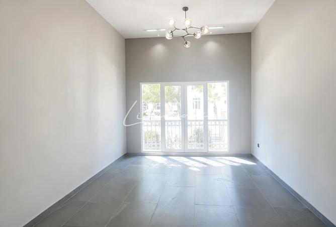 87881219 - Property Image 2