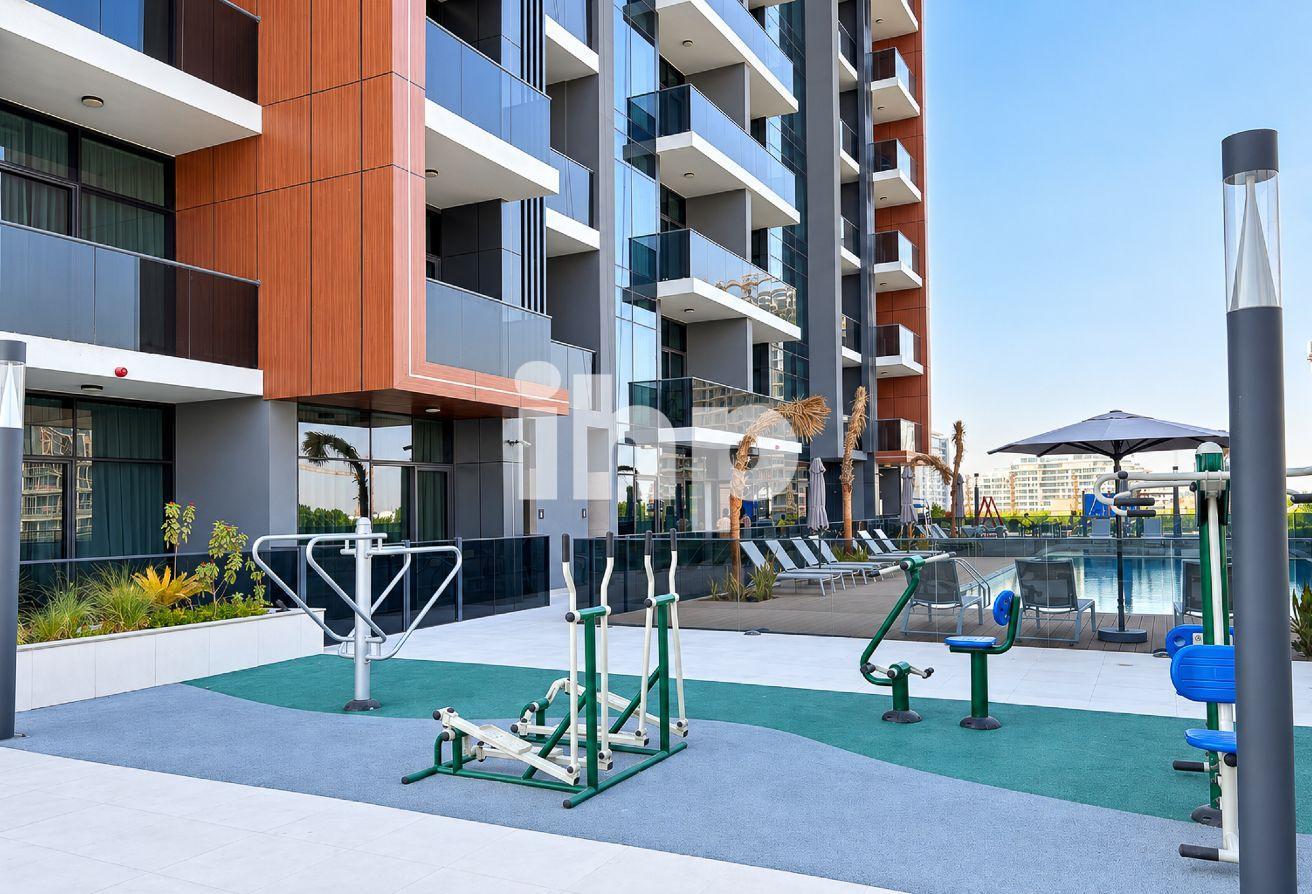 High Floor| Exclusive| Furnished| Multiple cheques photo 24