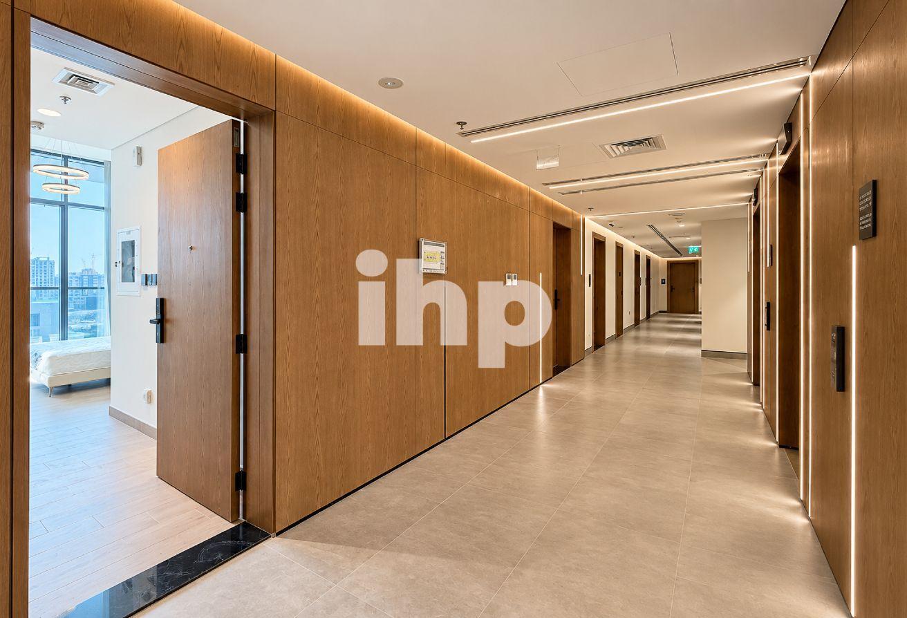 High Floor| Exclusive| Furnished| Multiple cheques photo 15