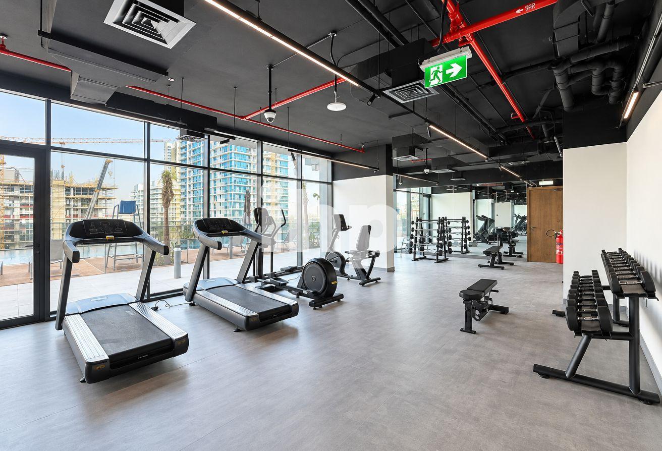 High Floor| Exclusive| Furnished| Multiple cheques photo 28