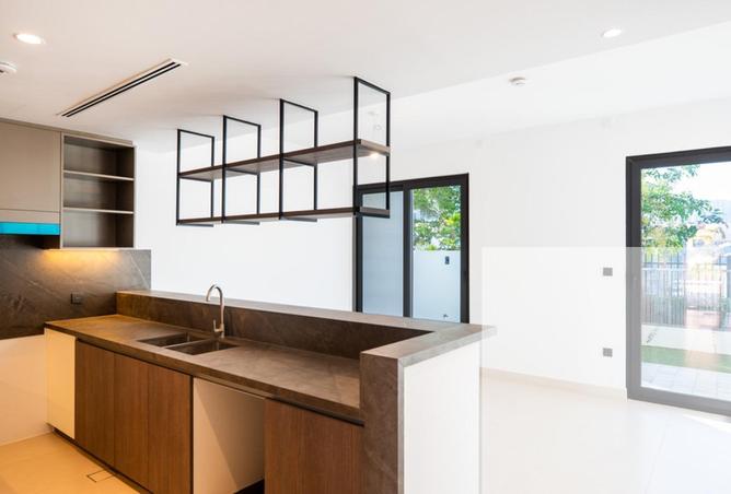 Ready to move in | Near Amenities | Single Row