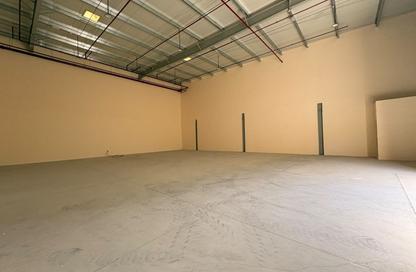 Warehouse - Studio - 1 for rent in Al Jlail - Al Sajaa - Sharjah