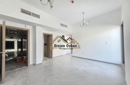 Apartment - 1 - 2 for rent in International City Phase 2 - Al Warsan 4 - Al Warsan - Dubai