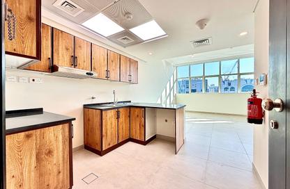 Apartment - Studio - 1 Bathroom for rent in Tourist Club Area - Abu Dhabi