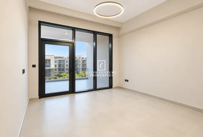 162801435 - Property Image 2
