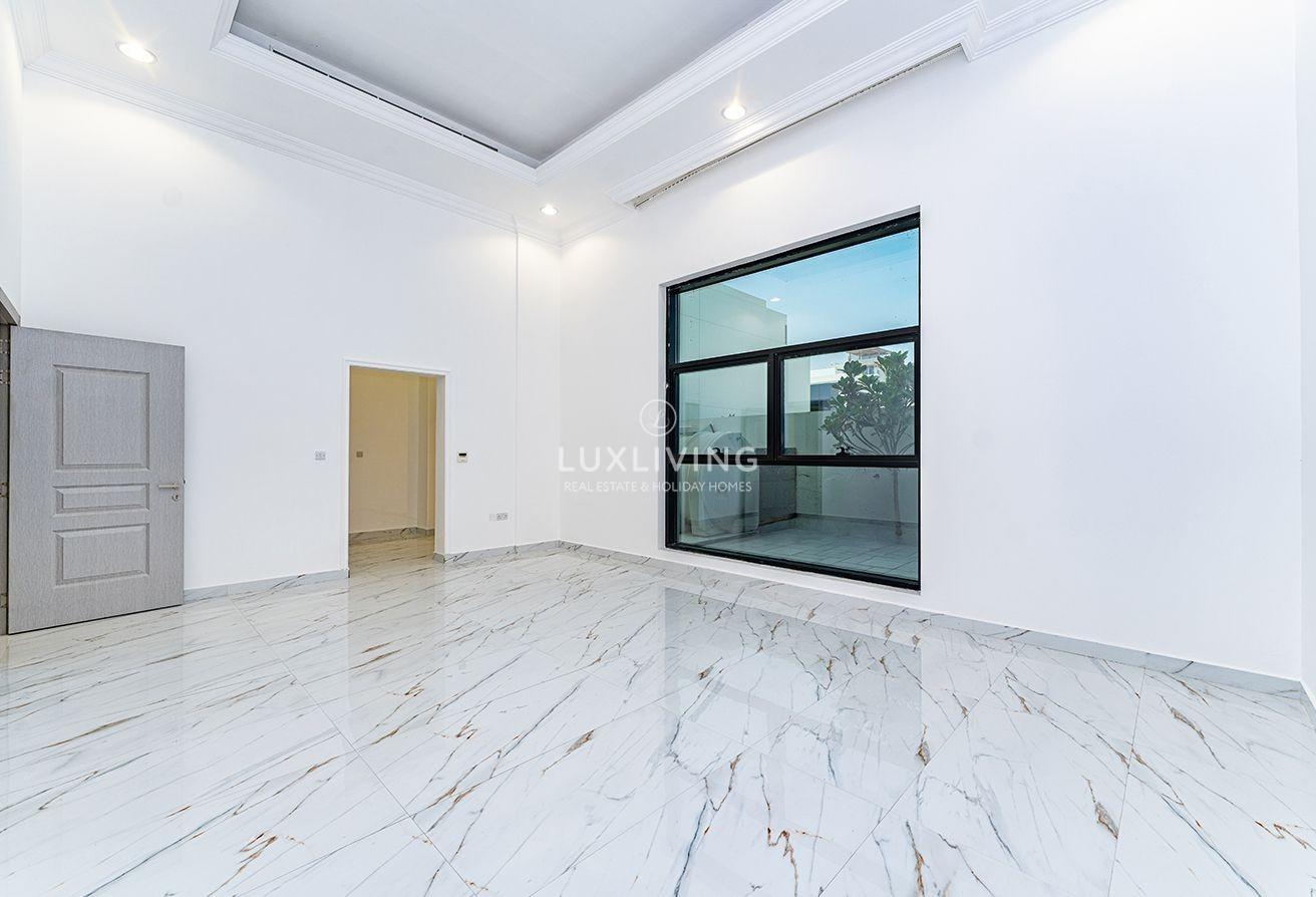 Brand New | Big Plot | Semi-detached Villa photo 9