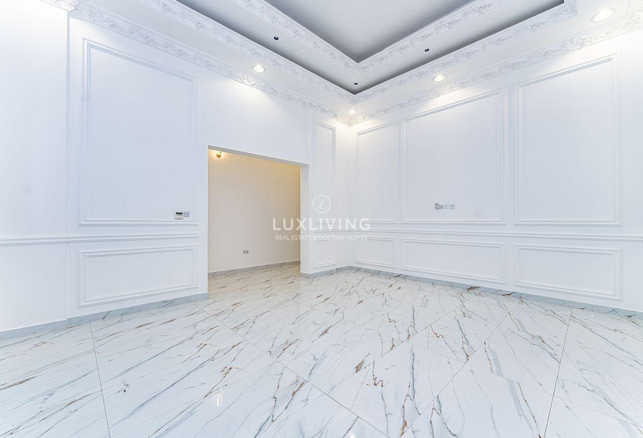 Brand New | Big Plot | Semi-detached Villa photo 3